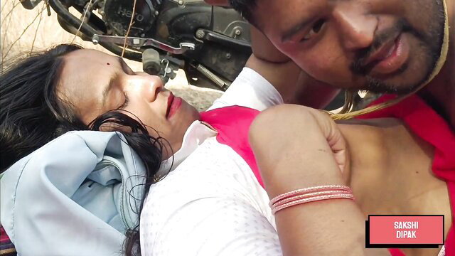 Indian horny outdoor sex with Sakshi on bike, man groping tits