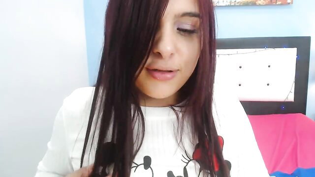 Sandra Grace closeup smile in Minnie Mouse sweater on Cam4