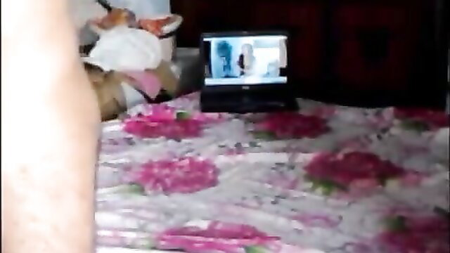 Desi couple amateur sex on bed with laptop