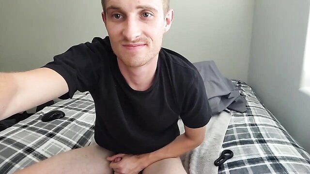 Longroyaltyy sculpted chest gay Chaturbate solo tease