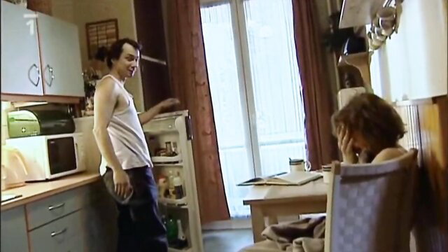 Kamila Magalova & Barbora Mottlova nude tits in Zasazeni bleskem hot kitchen scene