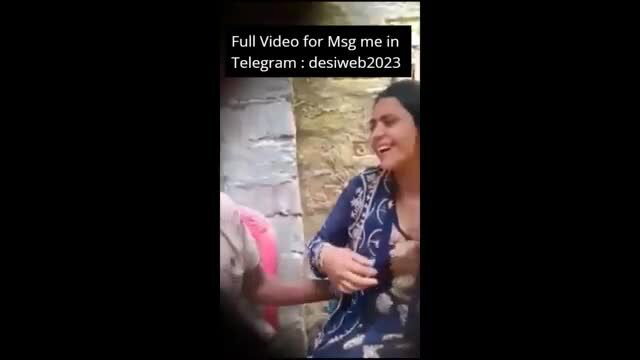 Mischievous Indian Bhabhi in saree laughing intimately, full vid on Telegram